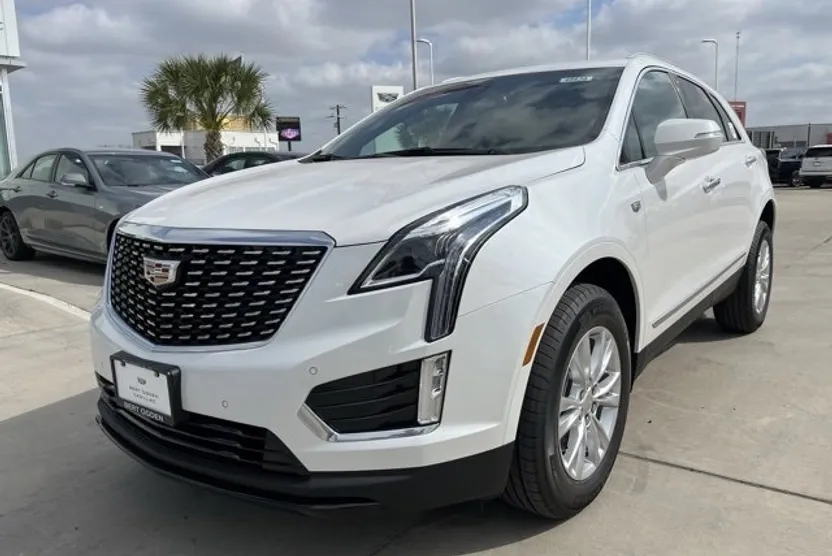 2025 Cadillac XT5 Luxury photo 1