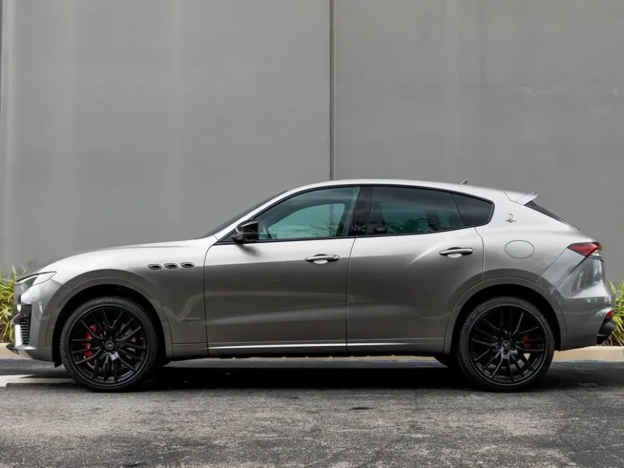 2021 Maserati Levante GranSport photo 1
