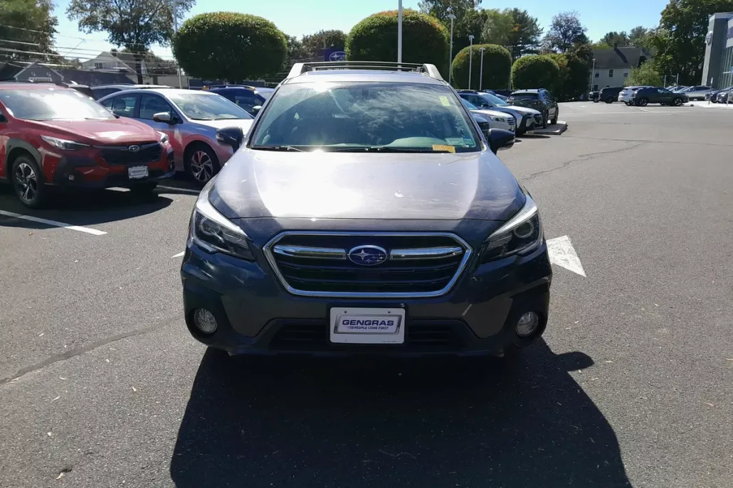 2018 Subaru Outback 2.5i Limited photo 1