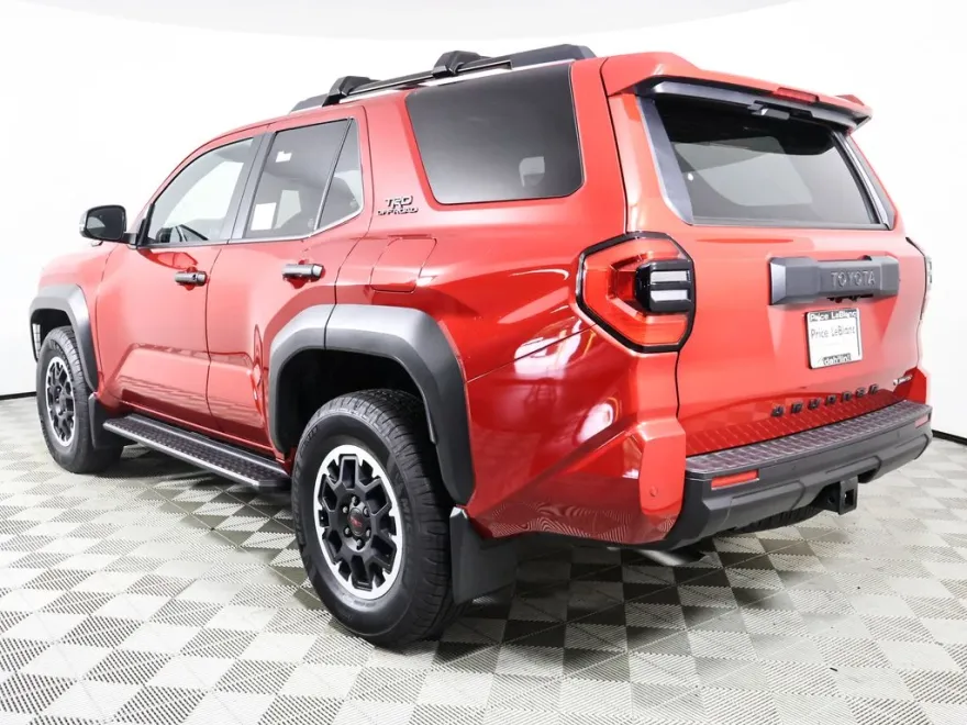 2025 Toyota 4Runner TRD Off-Road photo 1