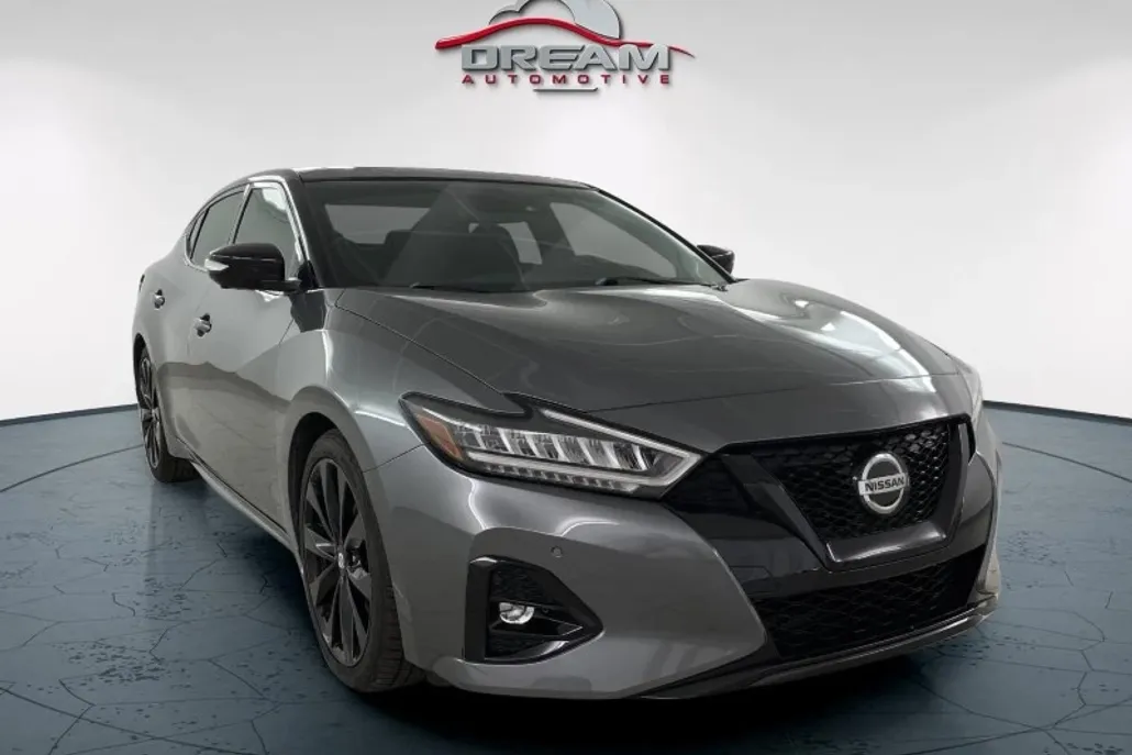 2022 Nissan Maxima SR photo 1