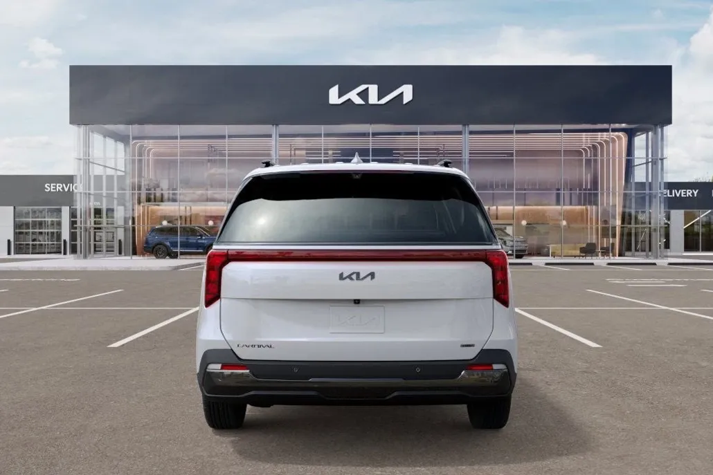 2026 Kia Carnival SX photo 1