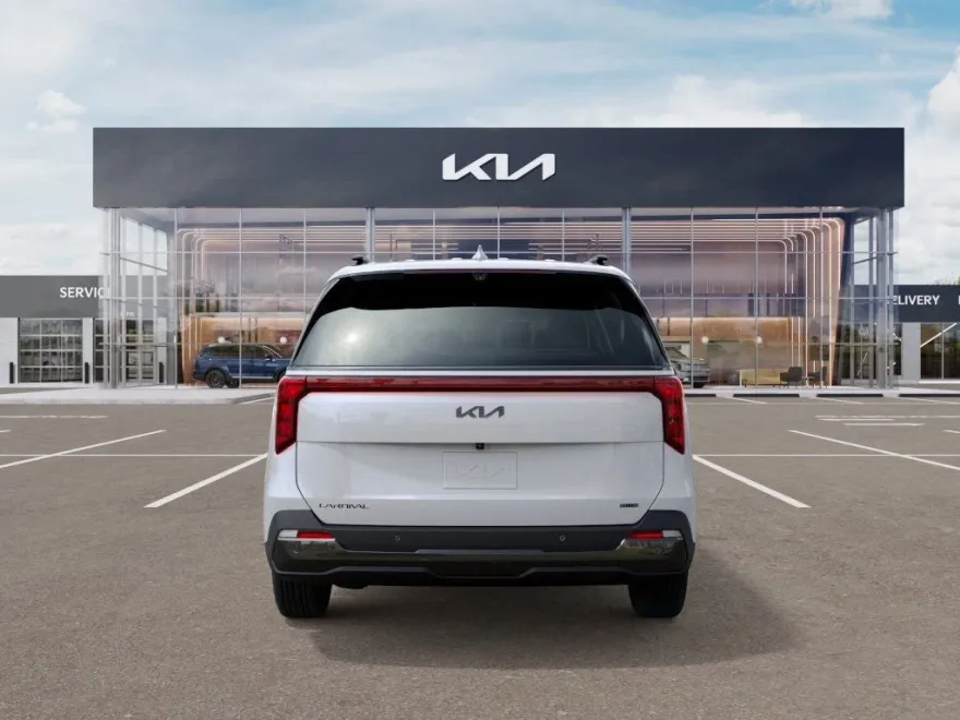 2026 Kia Carnival SX photo 1