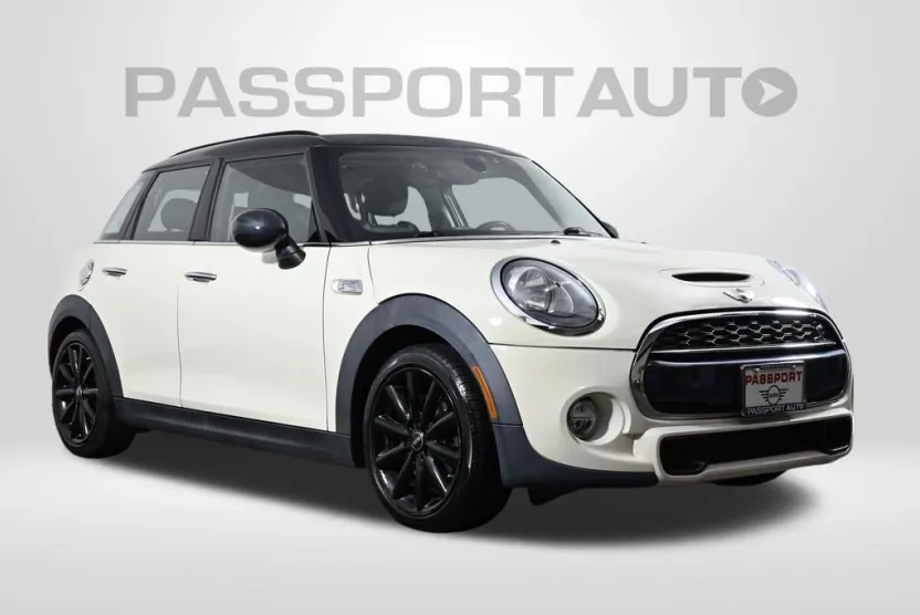 2016 Mini Cooper 4 Door Hardtop S photo 1