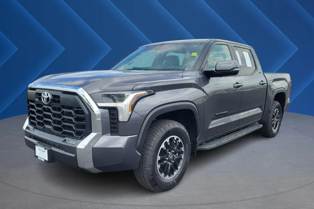 2025 Toyota Tundra SR5 photo 1