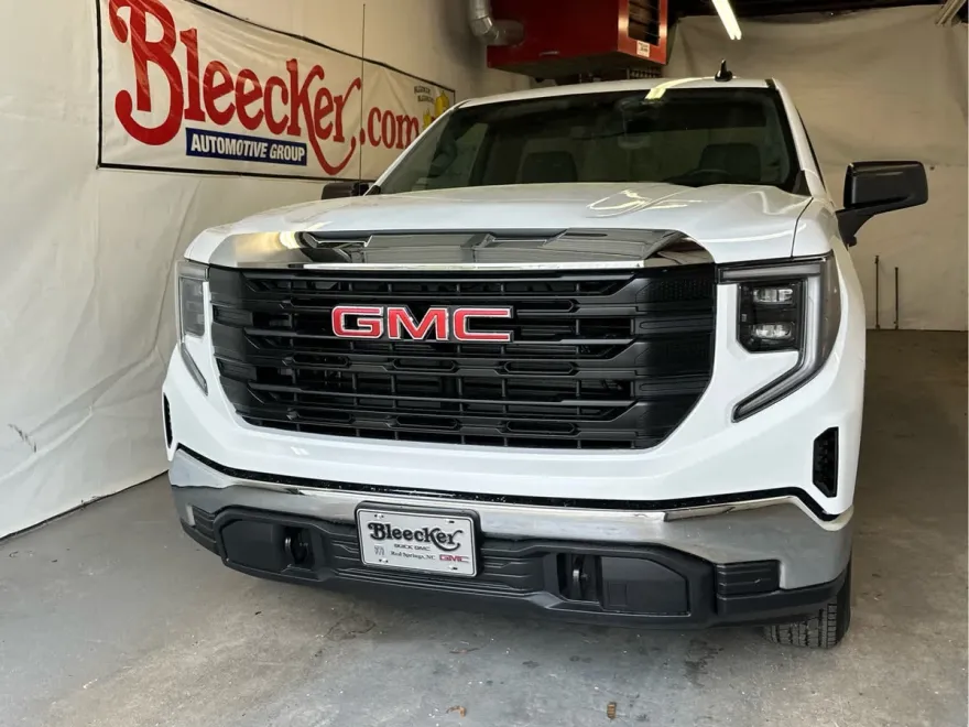 2025 Gmc Sierra 1500 Pro photo 1