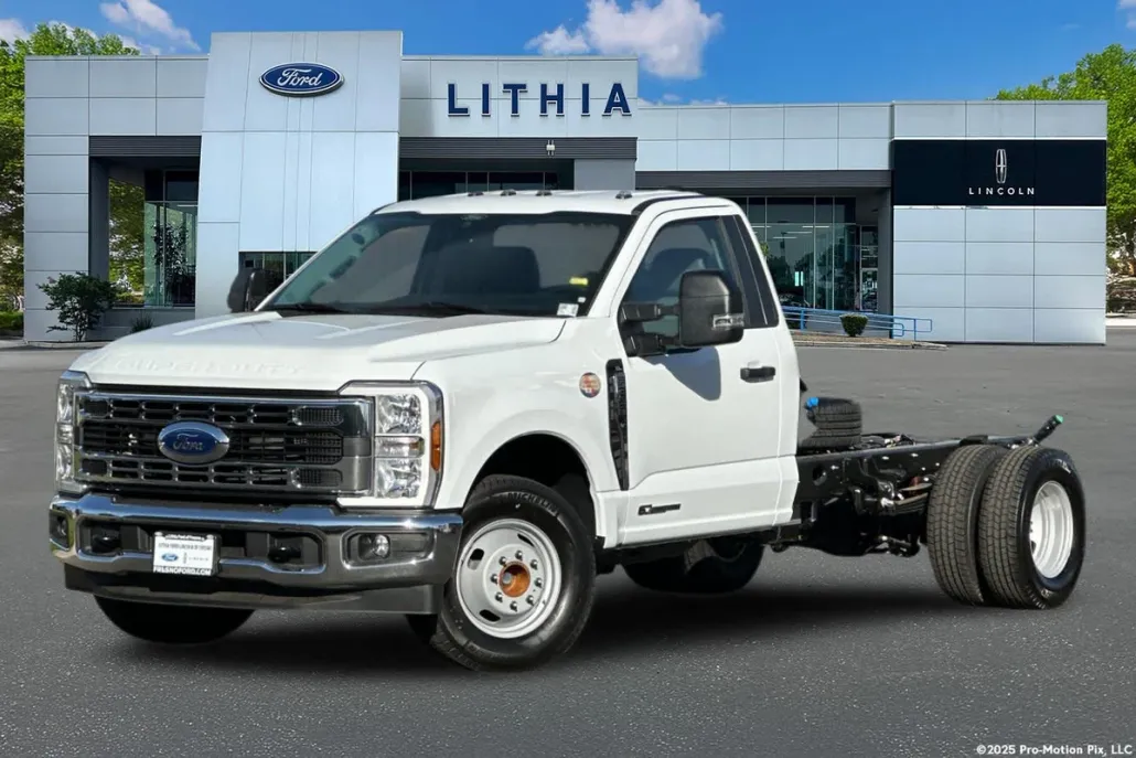 2024 Ford F-350 XL photo 1