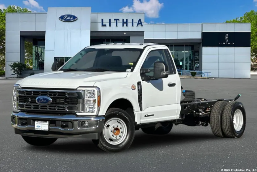 2024 Ford F-350 XL photo 1