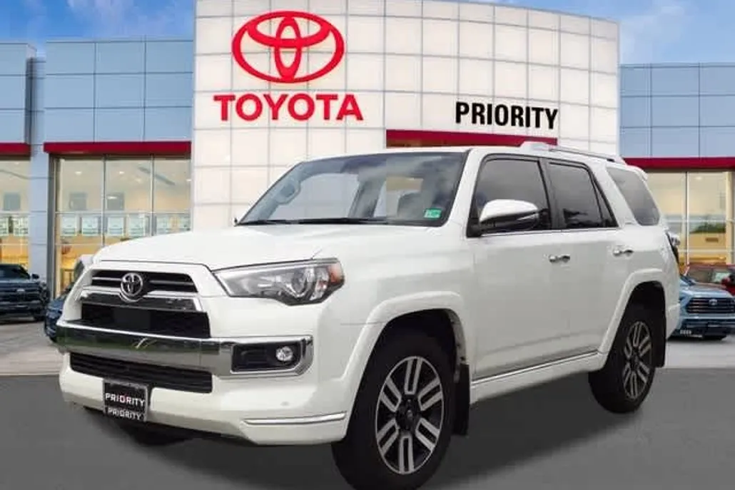 2023 Toyota 4Runner Limited photo 1