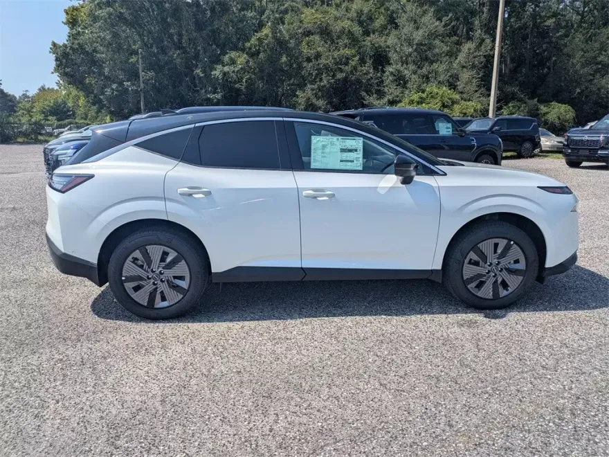 2025 Nissan Murano SL photo 1