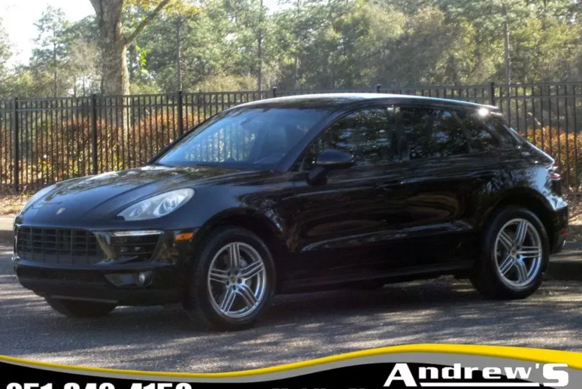 2015 Porsche Macan S photo 1