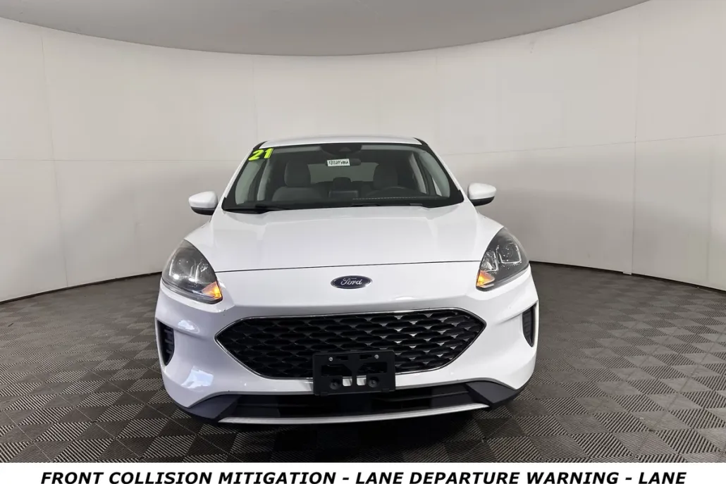 2021 Ford Escape SE photo 1