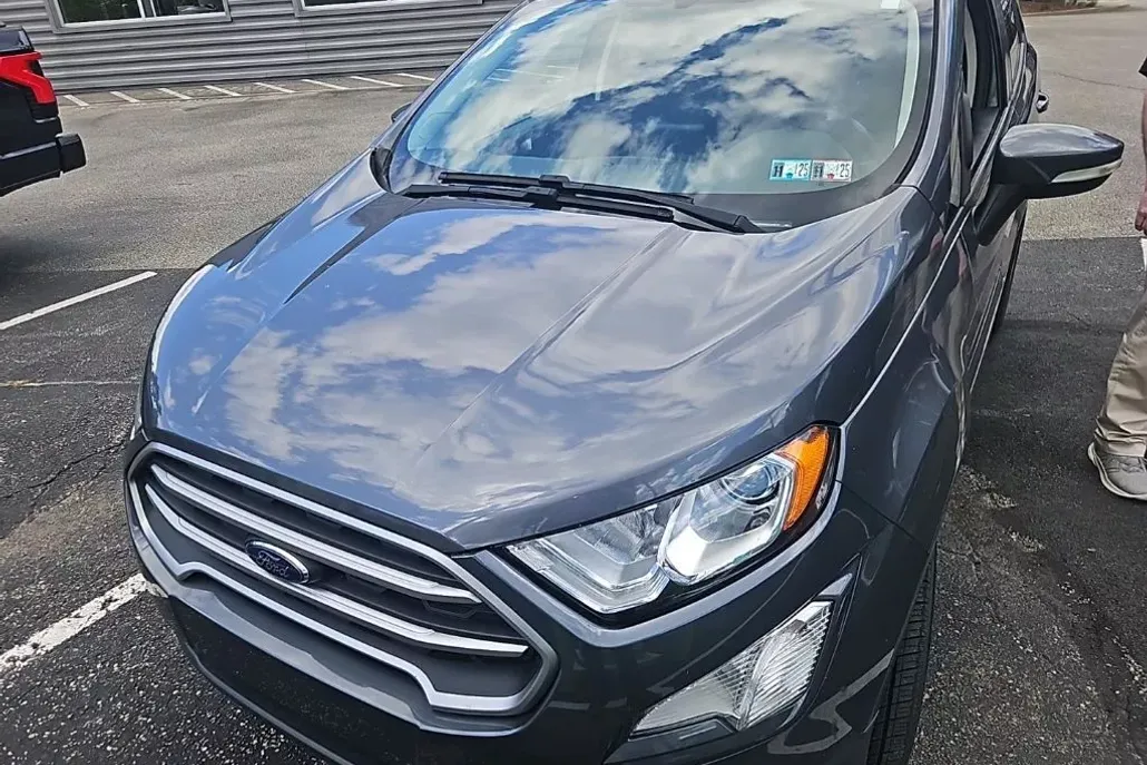 2020 Ford EcoSport SE photo 1