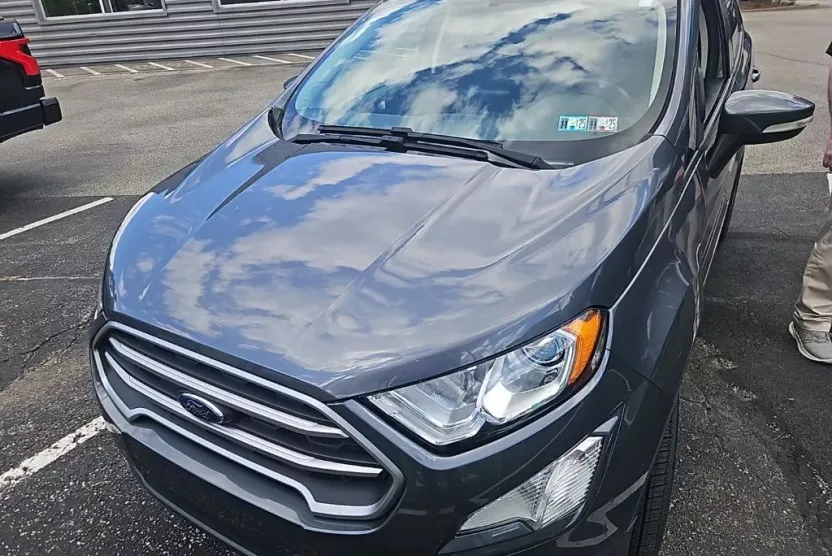 2020 Ford EcoSport SE photo 1