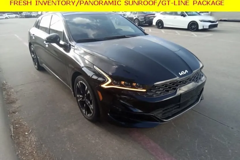 2024 Kia K5 GT-Line photo 1