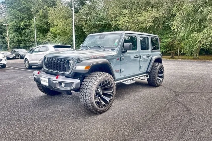 2024 Jeep Wrangler Rubicon photo 1