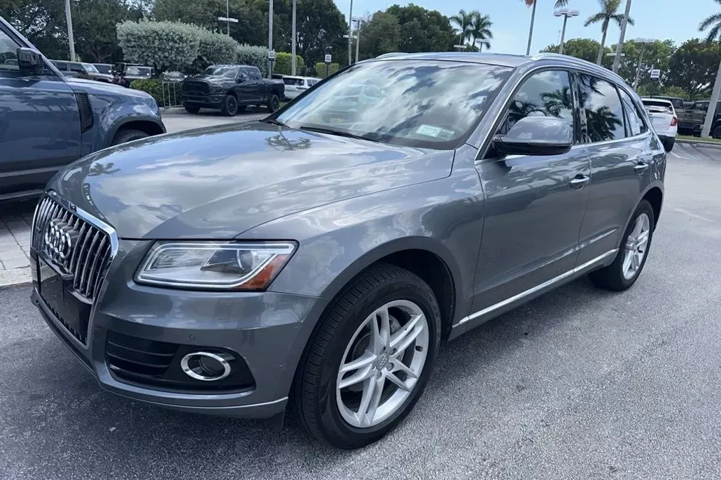 2016 Audi Q5 2.0T Premium photo 1