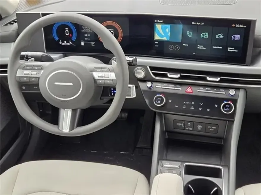 2025 Hyundai Sonata SEL photo 25