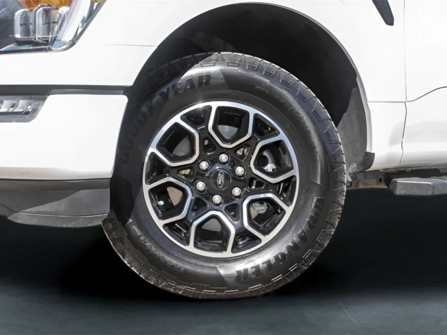 2022 Ford F-150 Lariat photo 1