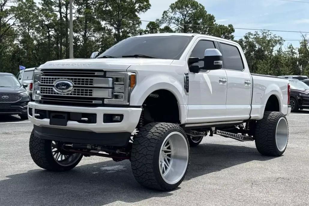 2019 Ford F-250 Platinum photo 1