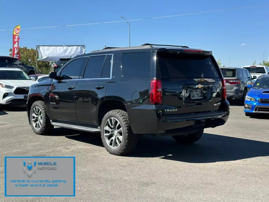 2018 Chevrolet Tahoe LT photo 1