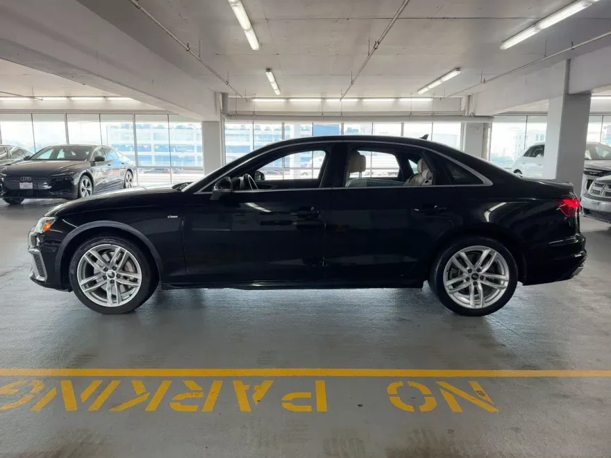2021 Audi A4 S line Premium Plus photo 1