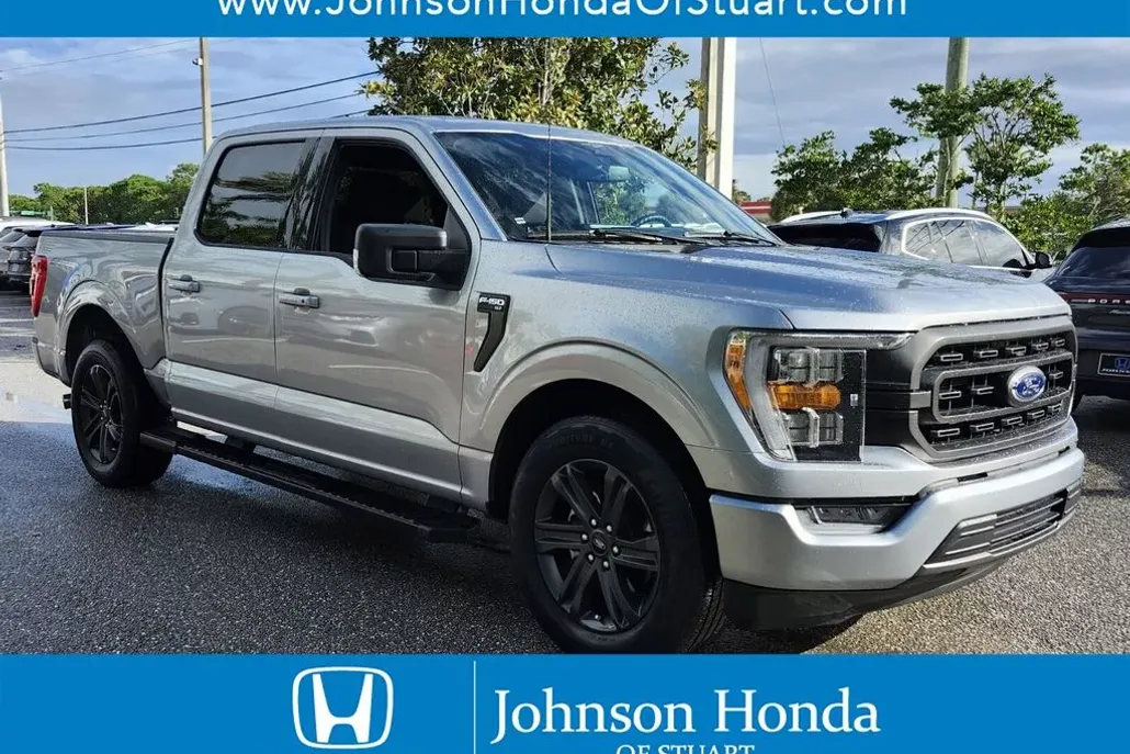 2023 Ford F-150 XLT photo 1