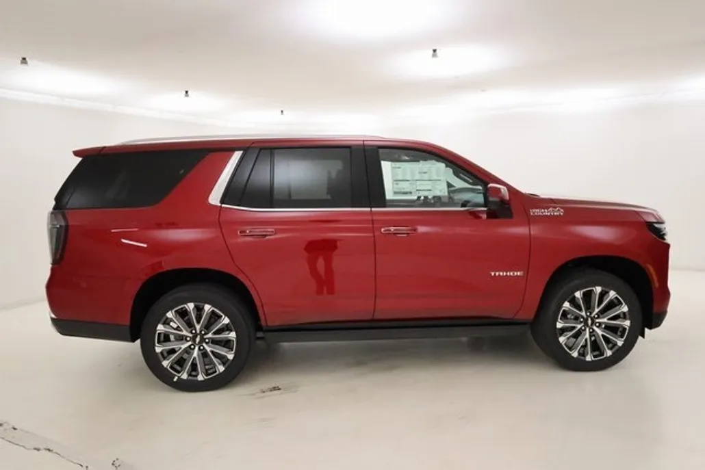 2026 Chevrolet Tahoe High Country photo 1