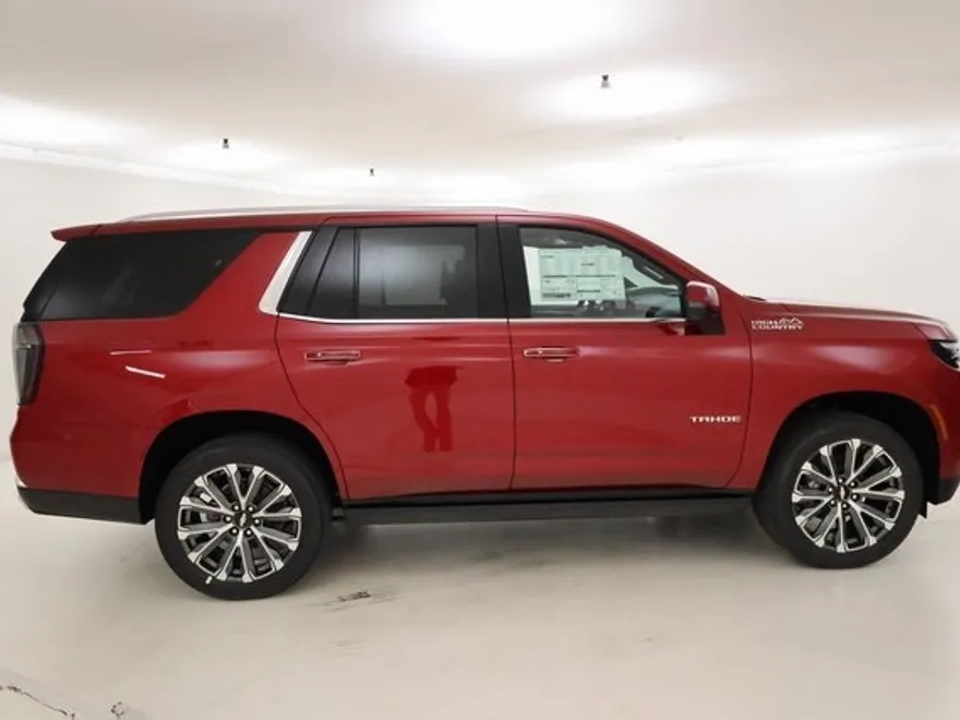 2026 Chevrolet Tahoe High Country photo 1