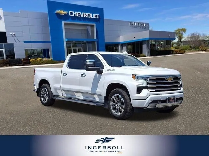 2024 Chevrolet Silverado 1500 High Country photo 1