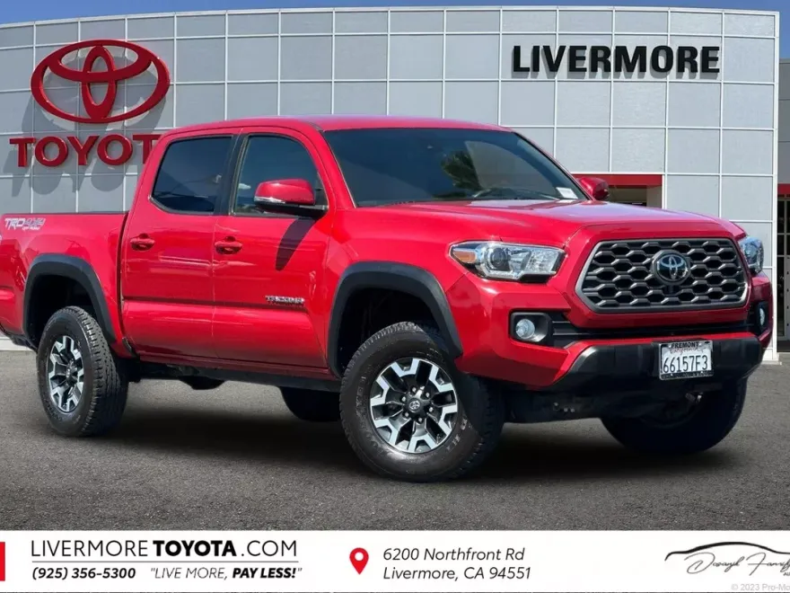 2021 Toyota Tacoma TRD Off-Road V6 photo 1