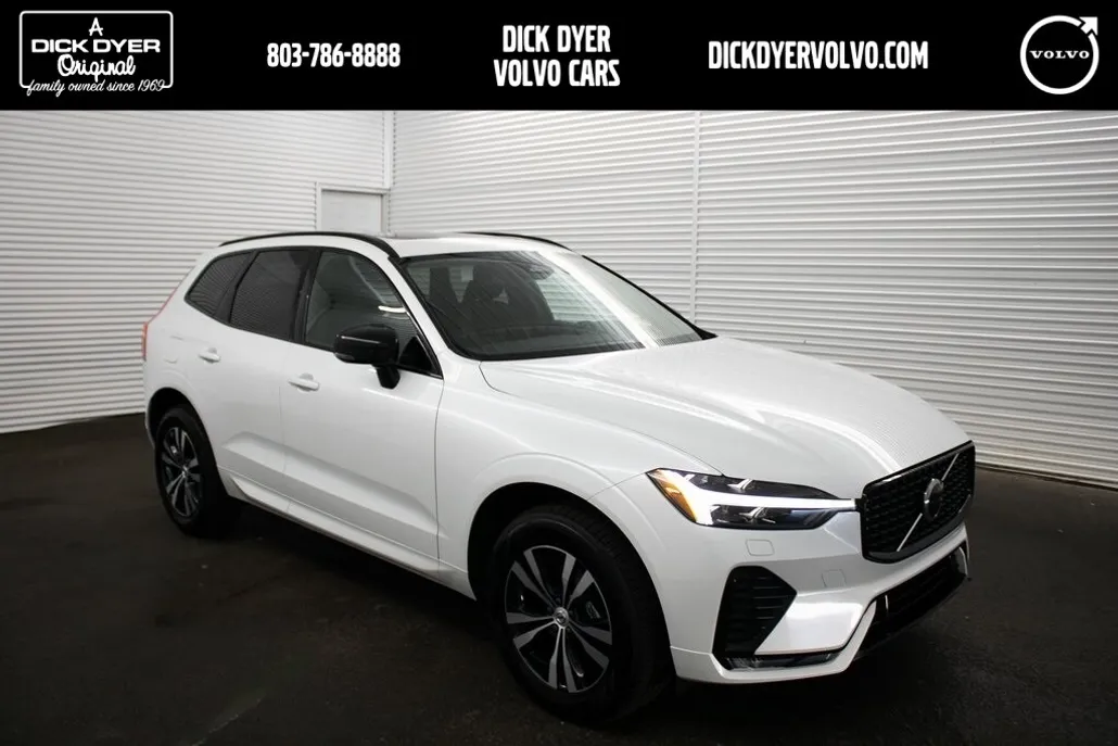 2025 Volvo XC60 B5 Core photo 1