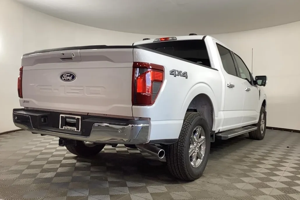 2025 Ford F-150 XLT photo 1