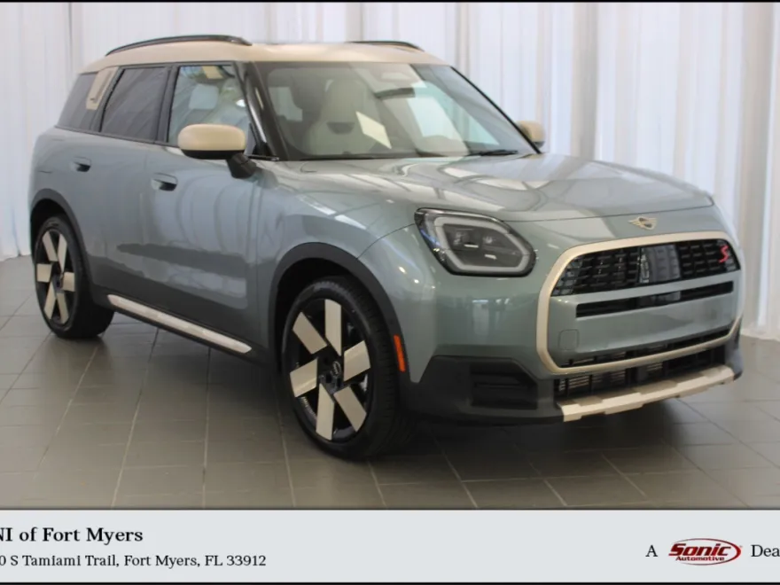 2025 Mini Countryman S ALL4 photo 1