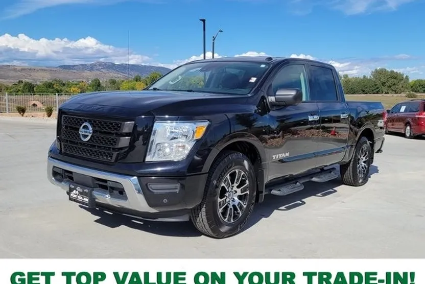 2021 Nissan Titan SV photo 1
