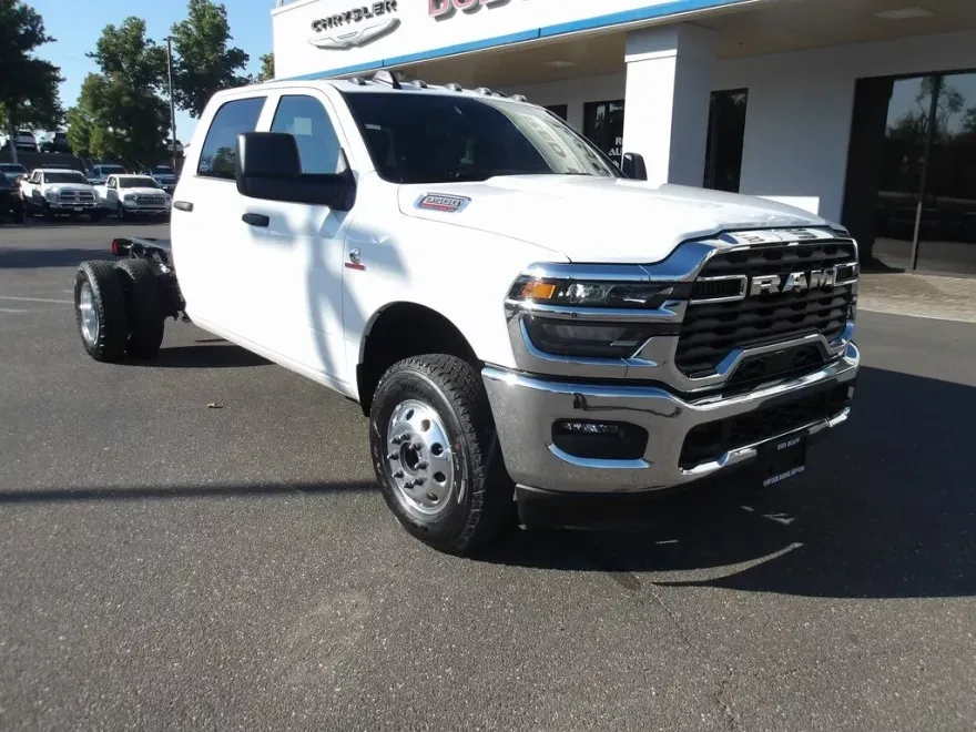 2025 Ram 3500 Tradesman photo 1