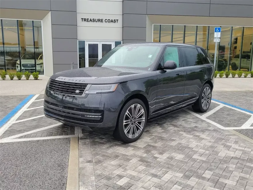 2025 Land Rover Range Rover SE photo 1