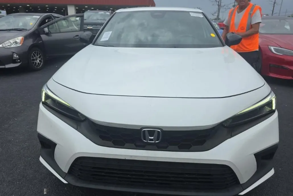 2022 Honda Civic Sport photo 1