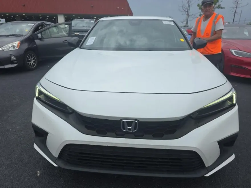 2022 Honda Civic Sport photo 1