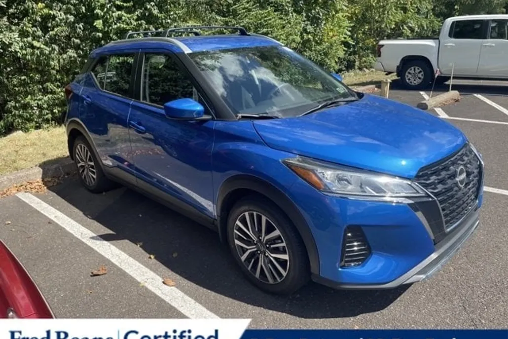 2024 Nissan Kicks SV photo 1