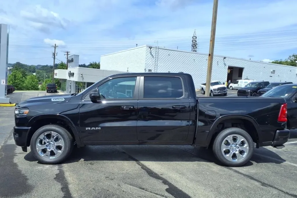 2026 Ram 1500 Big Horn photo 1