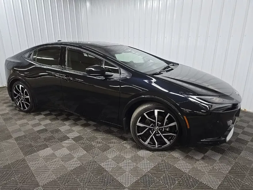 2024 Toyota Prius Prime XSE Premium photo 1