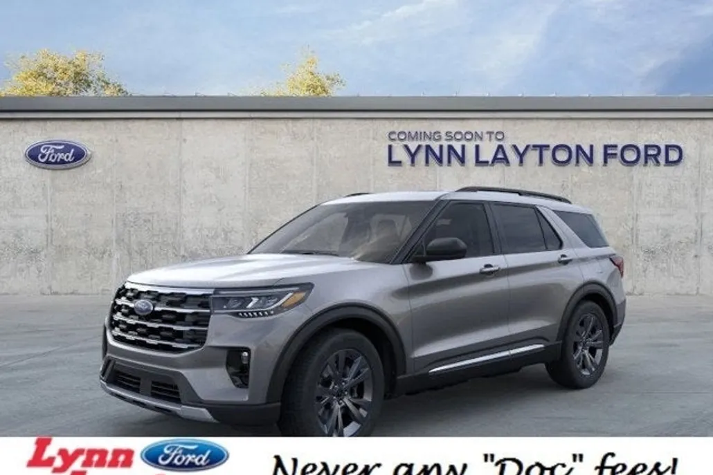 2025 Ford Explorer photo 1