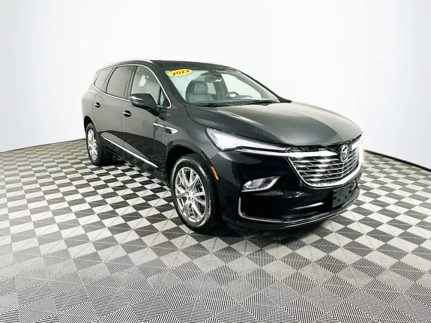 2022 Buick Enclave Essence photo 1