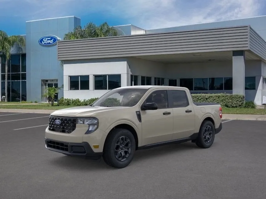 2025 Ford Maverick XLT photo 1