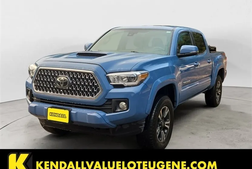 2019 Toyota Tacoma TRD Sport photo 1