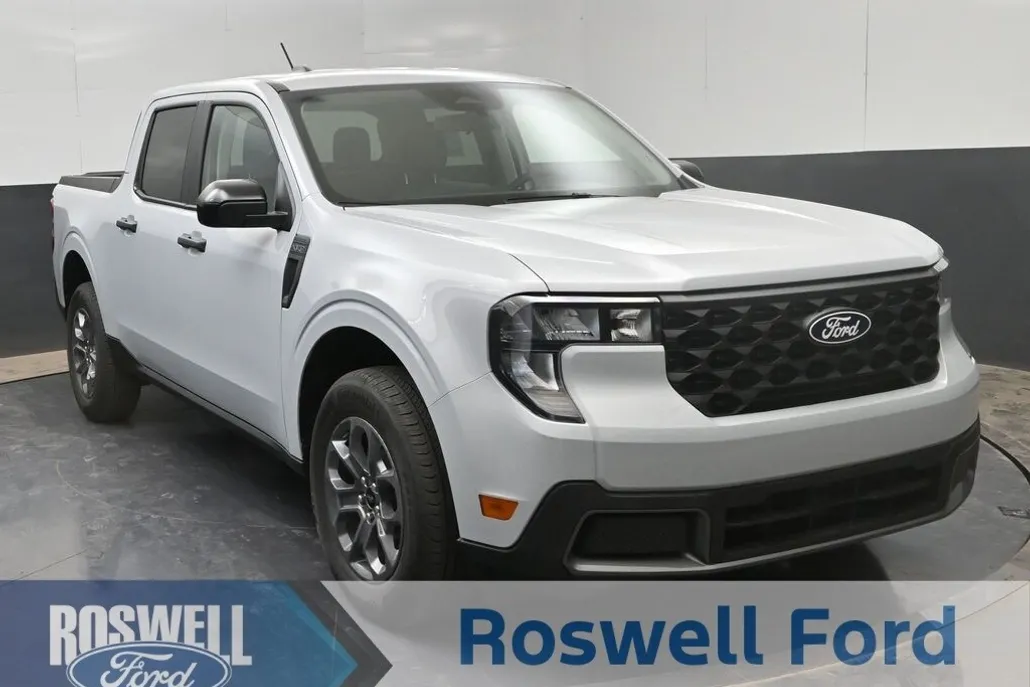 2025 Ford Maverick XLT photo 1