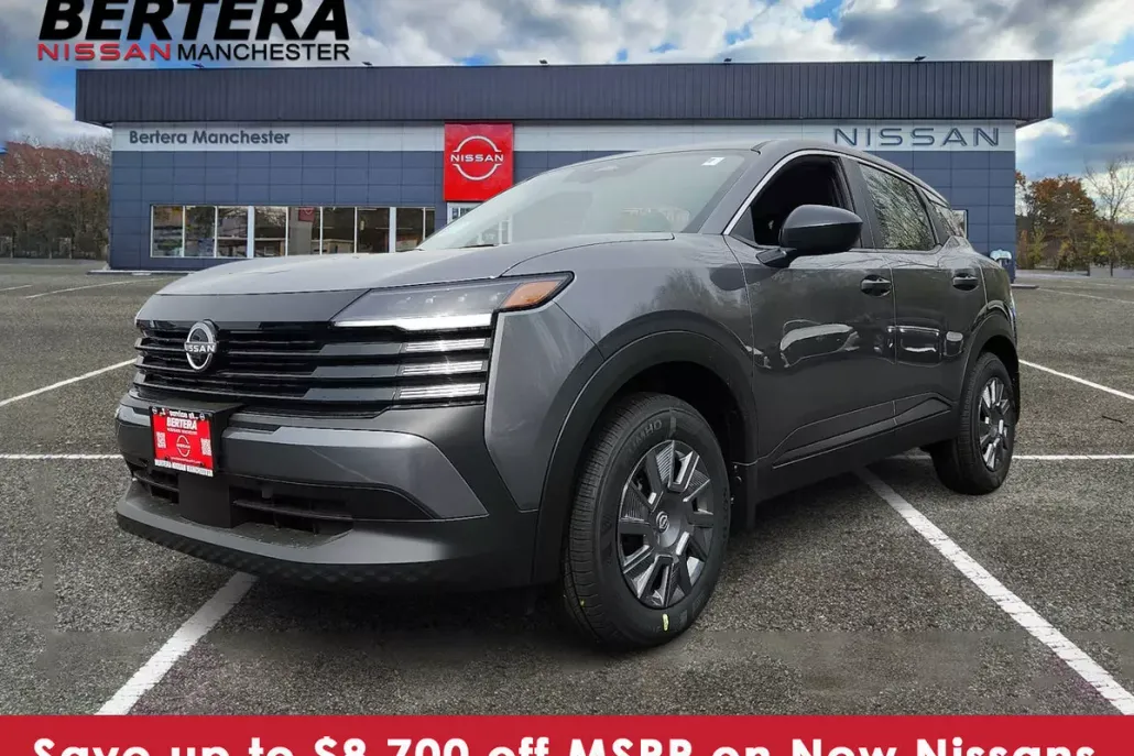 2025 Nissan Kicks S photo 1