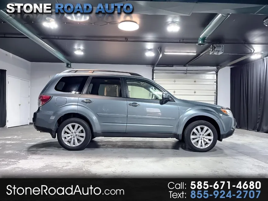 2013 Subaru Forester 2.5X Premium photo 1