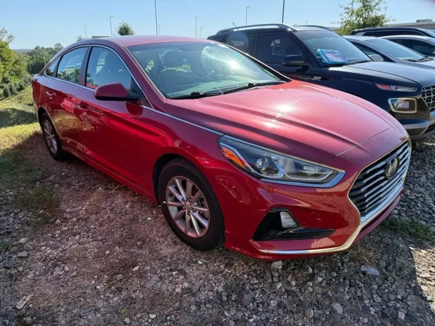 2018 Hyundai Sonata SE photo 1